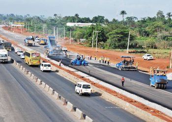Minister: All federal roads’ll be motorable before Christmas