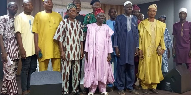 Eruwa Chieftancy tussle: Laribikusi Ruling House faults OYSG over presentation of office, insists it’s their turn