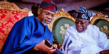 PRESIDENT TINUBU GREETS CHIEF OF STAFF GBAJABIAMILA ON HIS BIRTHDAY