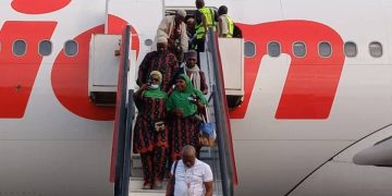 2025 HAJJ: First Batch of 423 Lagos Pilgrims Return Home
